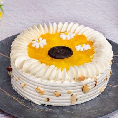Fresh Pineapple Gateaux