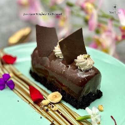 Ferrero Rocher Entremet  [Serve 1]