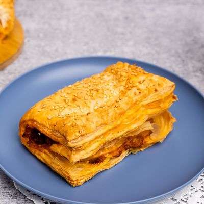 Spicy Kadhai Veg Puff