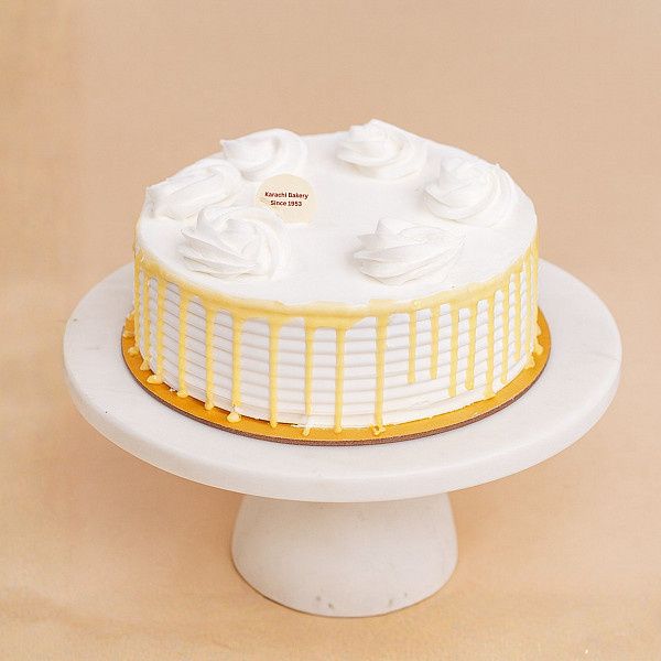 Vanilla Ice Cream Cake (1 Kg)