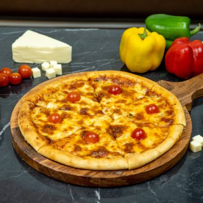 Classic Margherita Pizza
