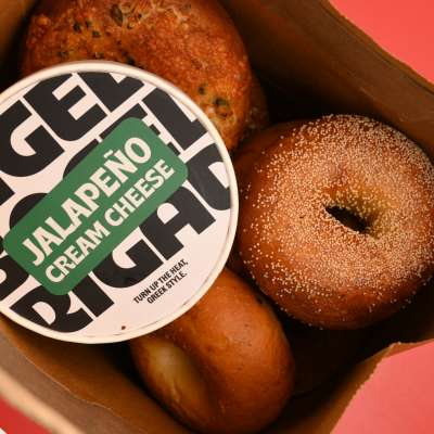 Office Pack (12 Bagels + 6 Schmears)