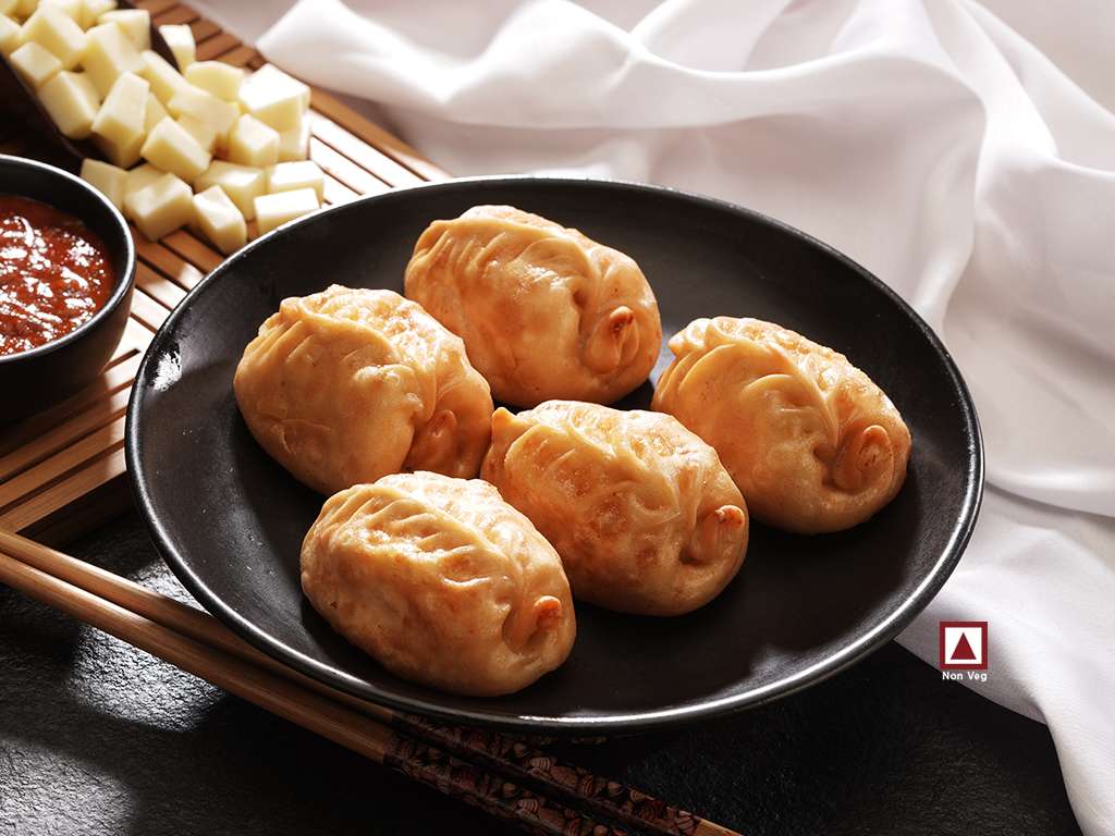 CHICKEN CHEESE FRIED MOMO