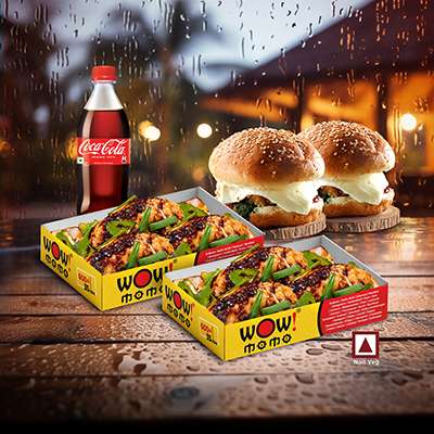 Chicken Himalayan Chilli Momo 6Pc+ Chicken Moburg 2Pc+One250ml Coke