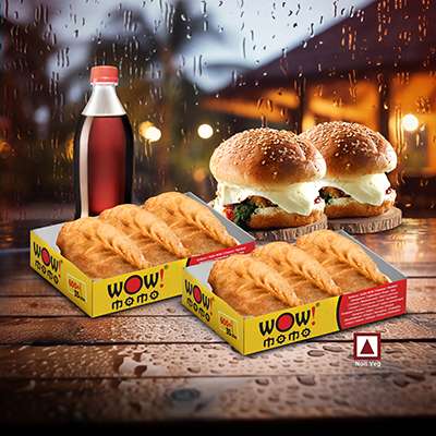 Chicken Himalayan Fried Momo 6Pc +Chk Moburg 2Pc +One250ml Soft Drinks