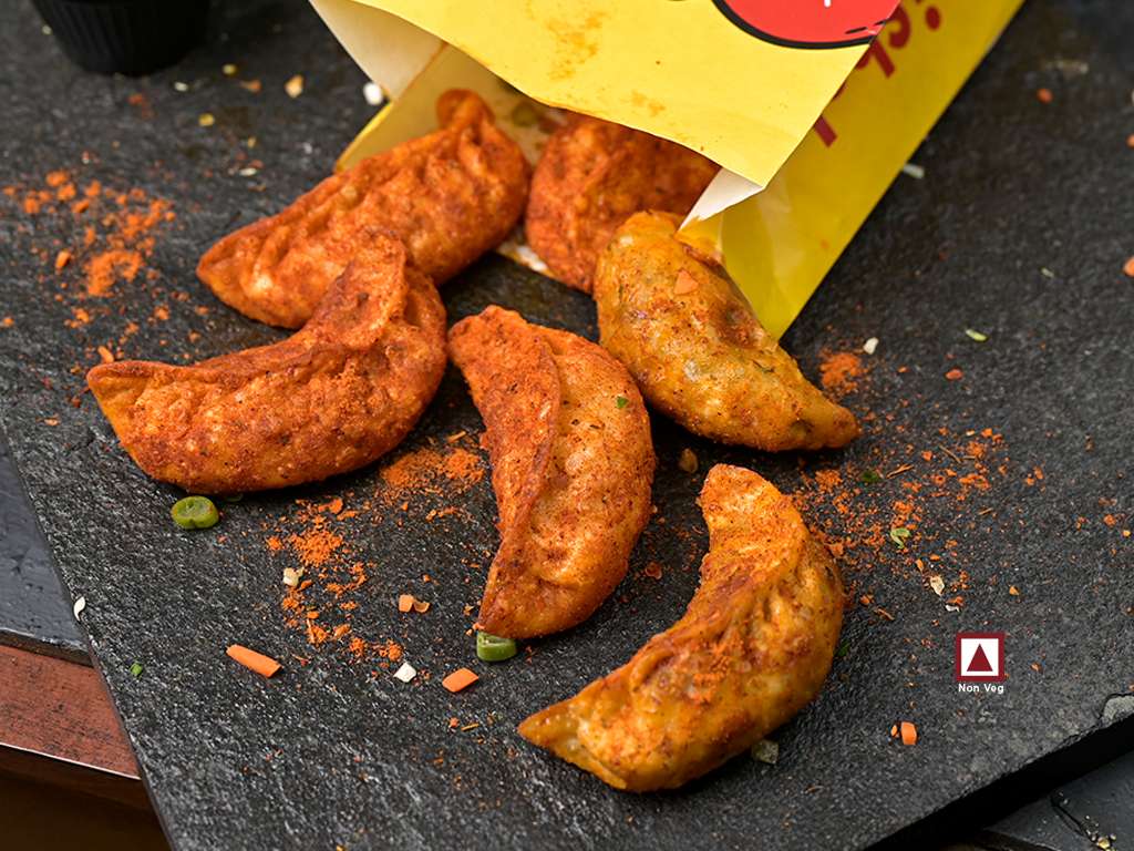 CHICKEN DARJEELING FRIED PERI PERI MOMO