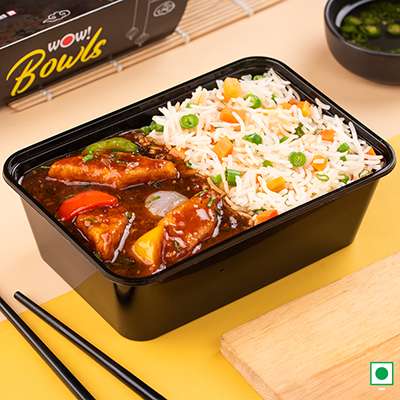 Veg Fried Rice With Chilli Paneer