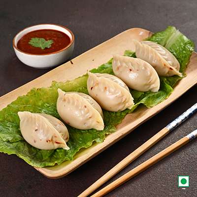 VEG PAHARI FEAST STEAM MOMO