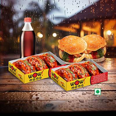 Veg PanFried Momo(Tomato Garlic)6Pc+Veg Moburg 2Pc+One250mlSoft Drinks