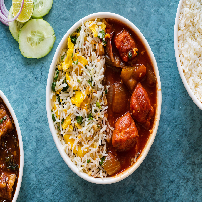 Egg Fried Rice With Chilly Chicken Boneless Rice Bowl