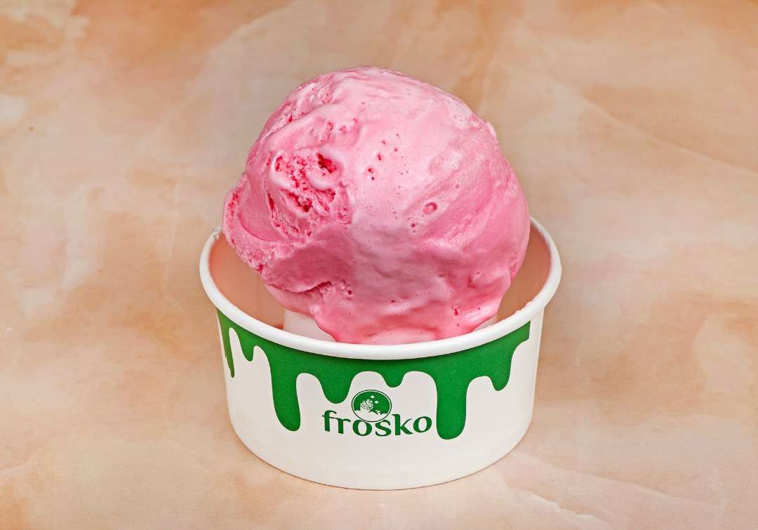 Strawberry (single scoop)