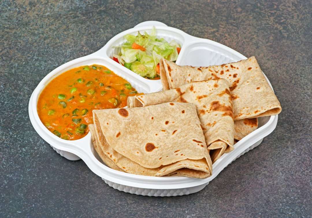 Dry Chapati (3 Pcs), Veg Kurma, Salad