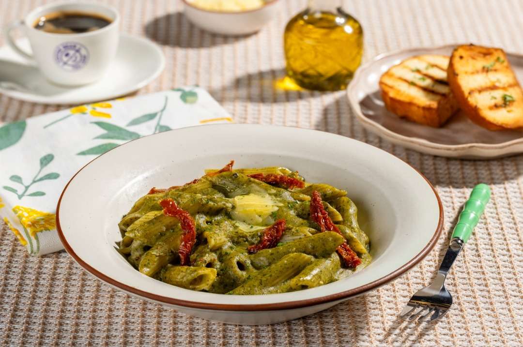 Basil Pesto With Sun-Dried Tomato Pasta