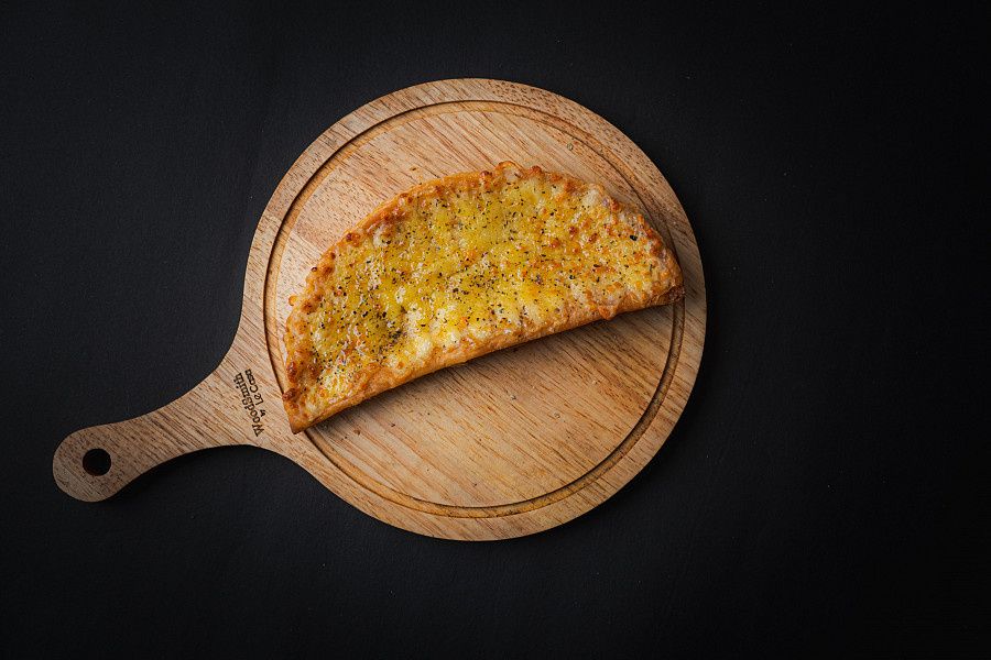 Cheesy Puff Garlic Strip