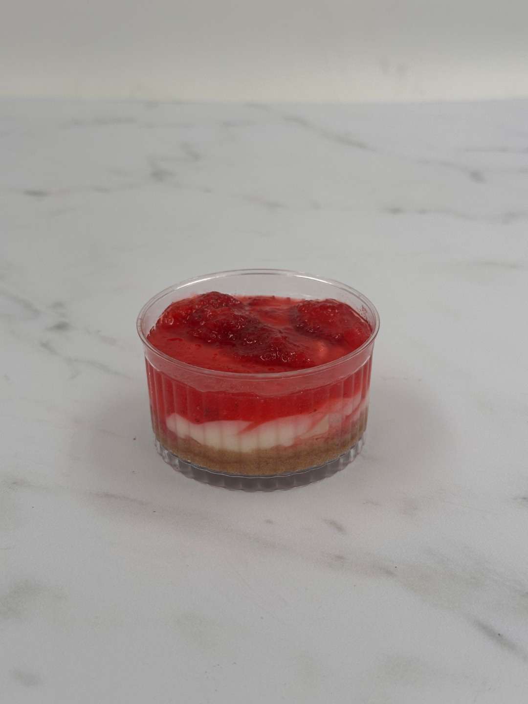 CAN Cheese Strawberry Cake