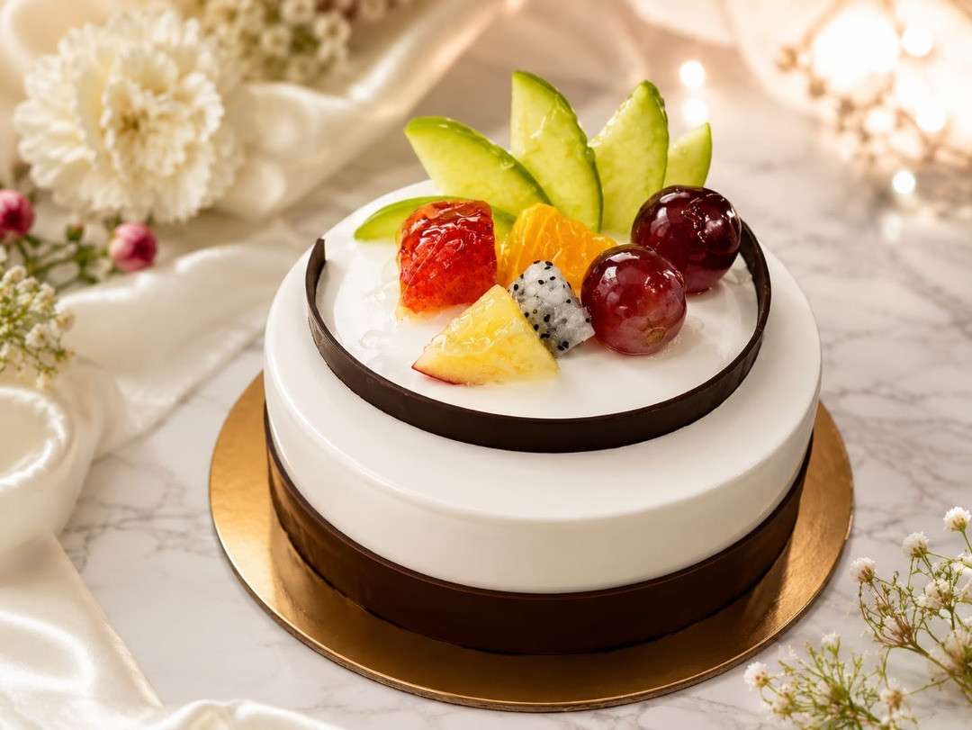 Fresh Fruit Cake