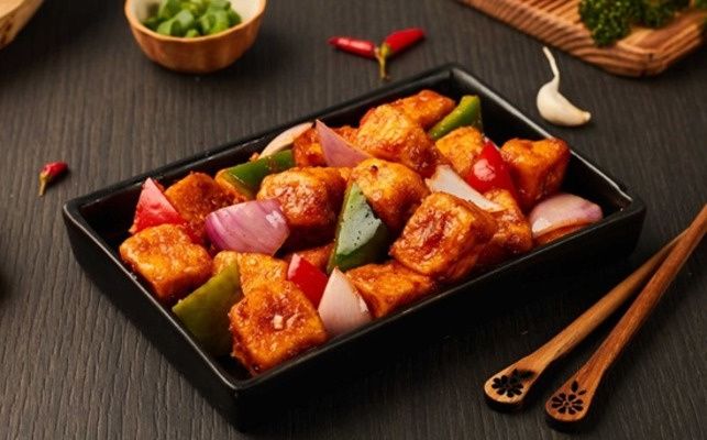 Chilli Paneer Dry (12 Pcs)