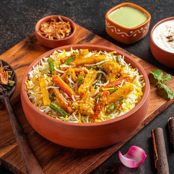 Vegetable Dum Biryani Meal