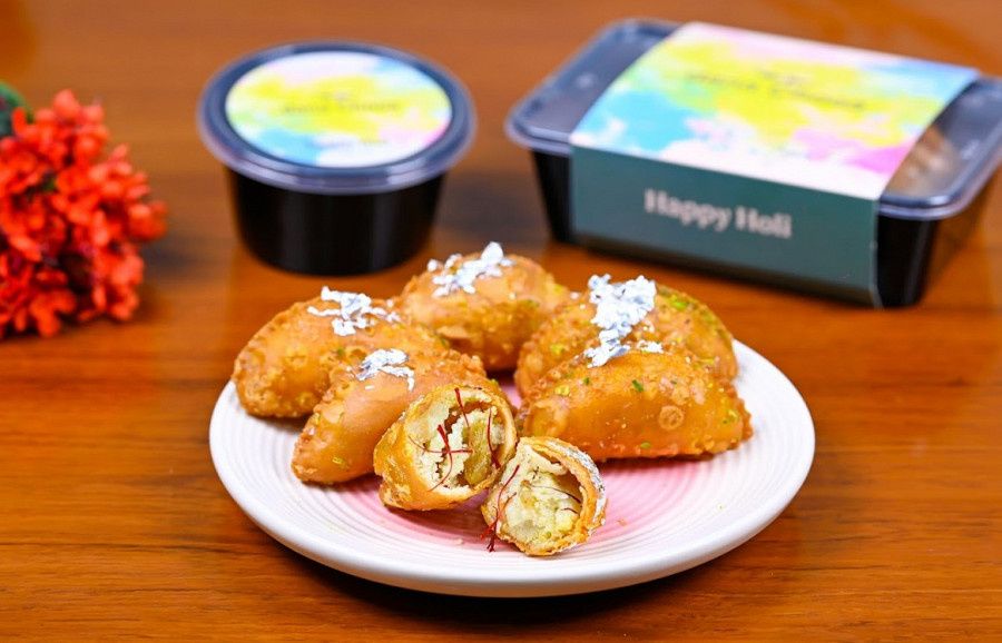 Dry Fruit Mawa Gujiya