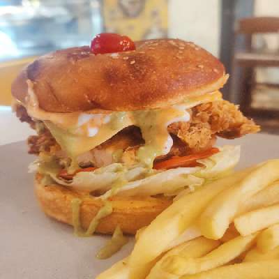 Cozumel Fried Chicken Burger