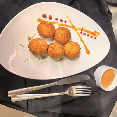 Jalapeno Cheese Poppers