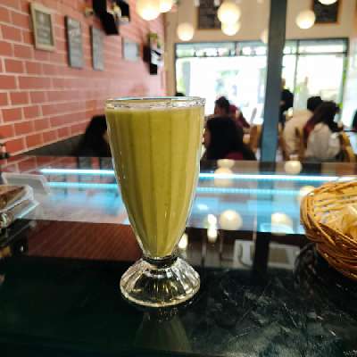 Avocado Banana Smoothie