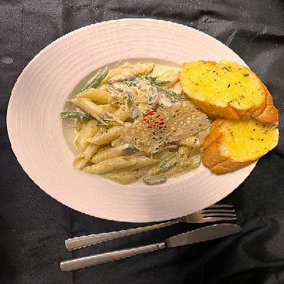 Farmers Market Bounty In Saffron Cream Sauce