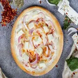 8" Creamy Paneer & Onion Pizza