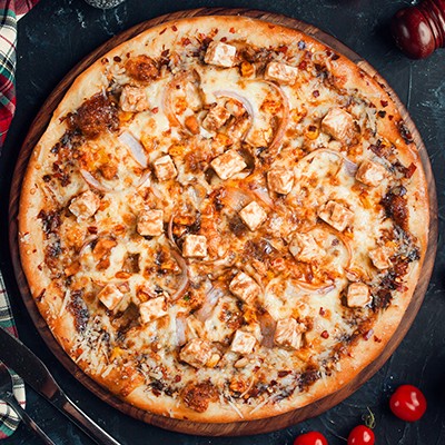 BBQ Paneer (Premium Pizza)