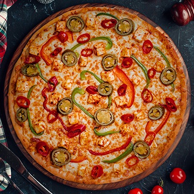 Spicy Paneer (Jain) ( Premium Pizza)