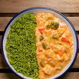 Spinach Rice With Paprika Sauce