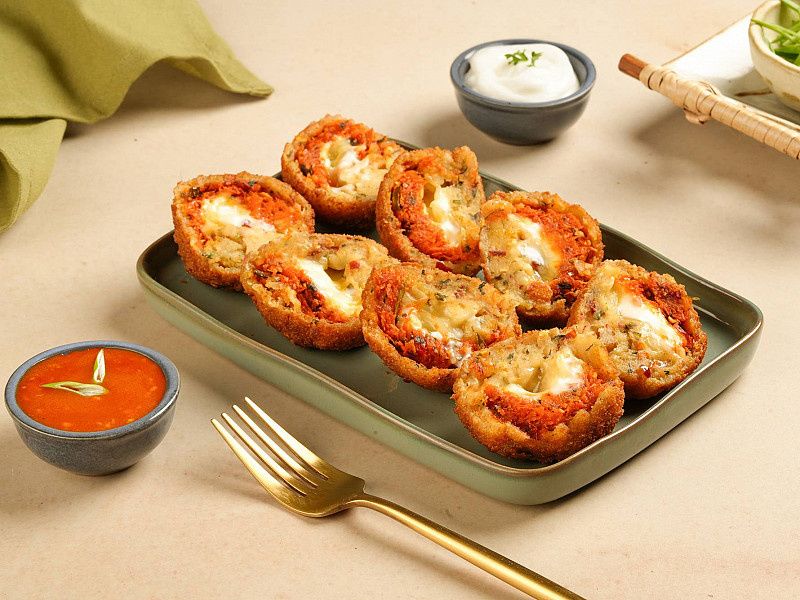 Aloo Aunty (8pc)