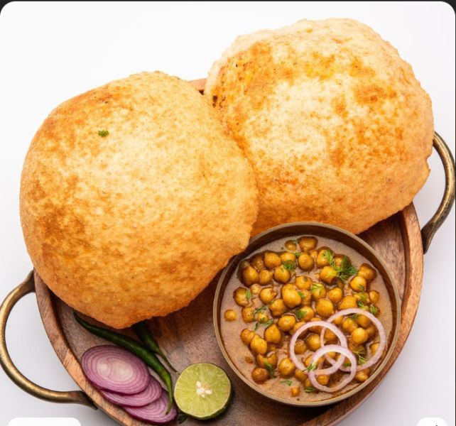 Chole Bhature Combo