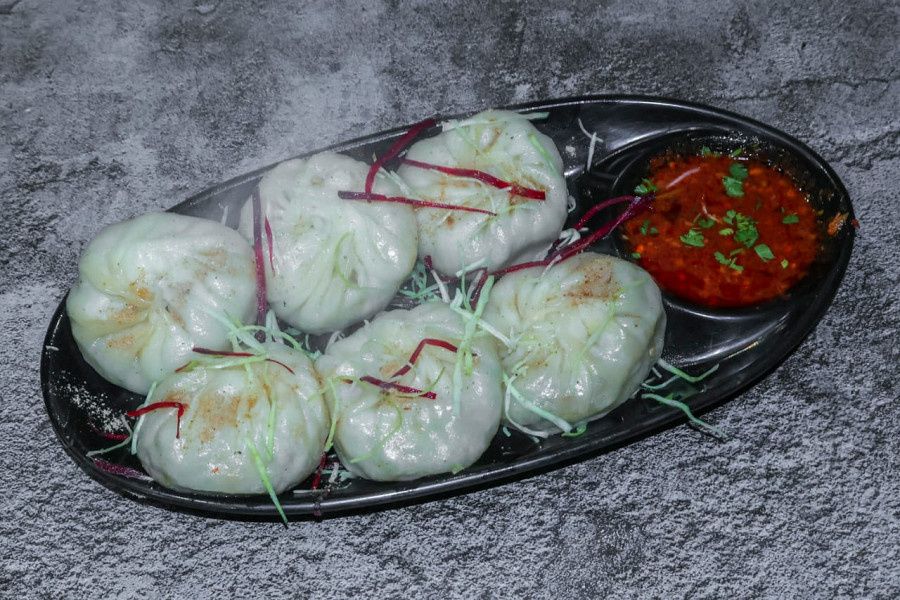 Veg-Momos [6 Pcs.]