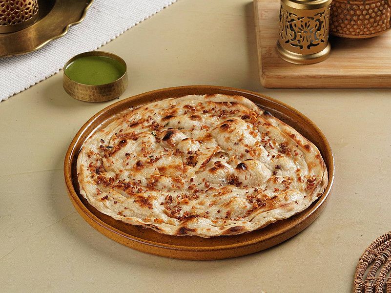 Hariyali Mirch Paratha
