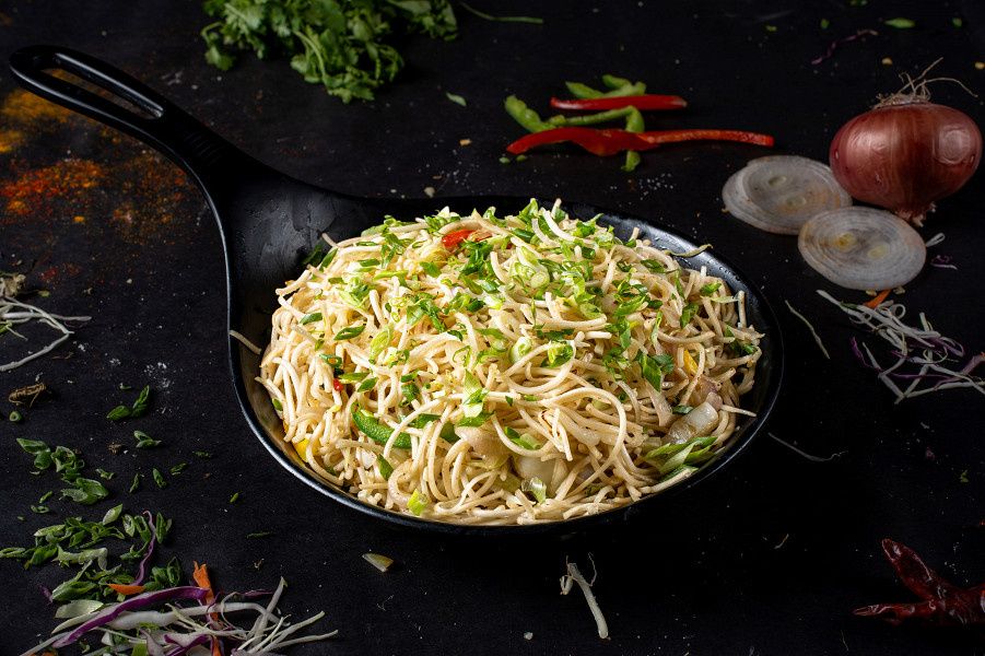 Veg. Hakka Noodles