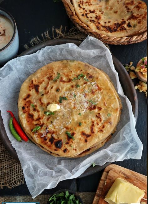 Aloo Pyaz Paratha