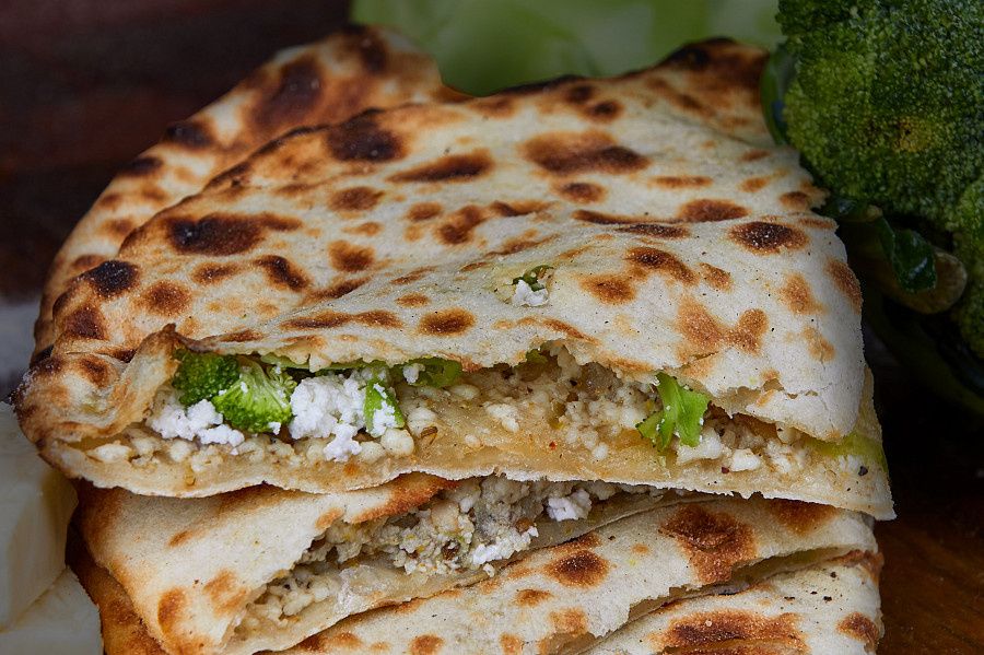 Broccoli N Cheese Naan