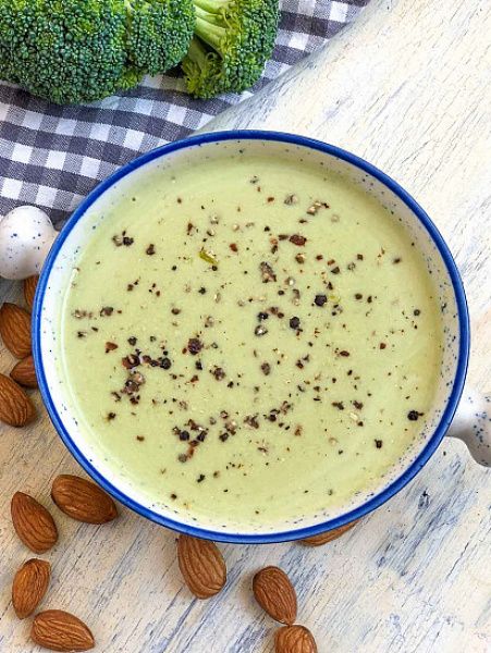 Broccoli Almond Soup