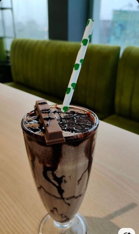 Kitkat Shake