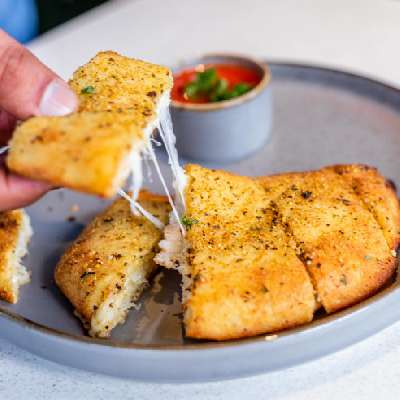 Garlic Sticks Filled With Cheese