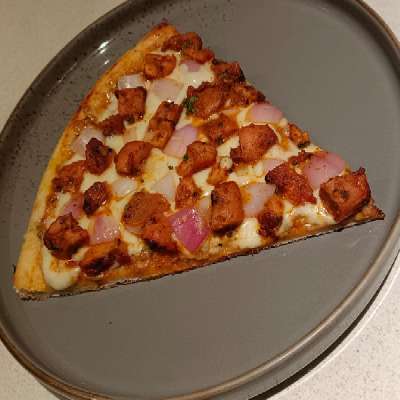 Chicken Makhani Pizza Slice