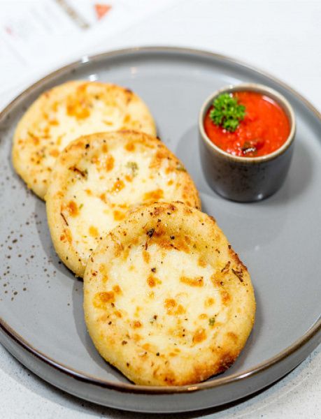 Garlic Bread With Cheese
