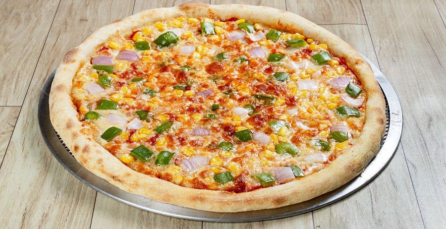 Onion, Capsicum & Golden Corn Pizza