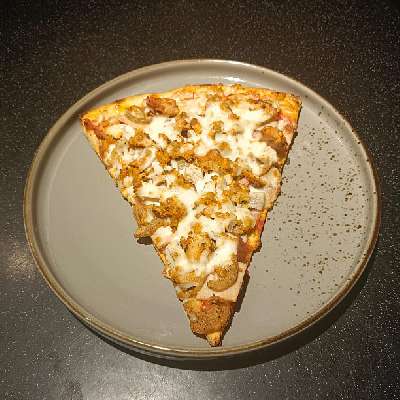 Max Chicken Pizza Slice