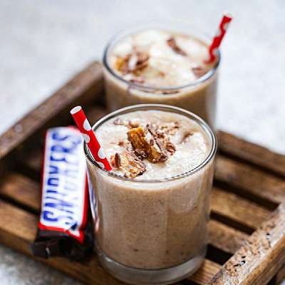 Crunchy Snikers Milk Shake