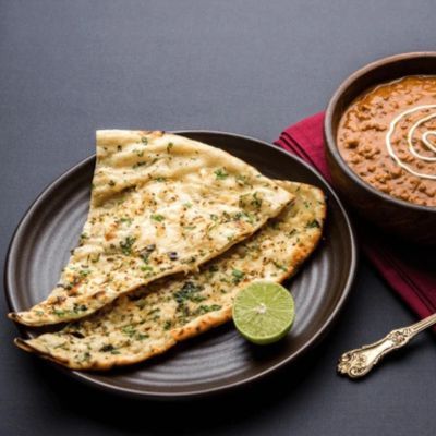 Dal Makhani Garlic Naancombo