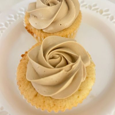 Vanilla cupcakes with coffee  buttercream  (6pcs)