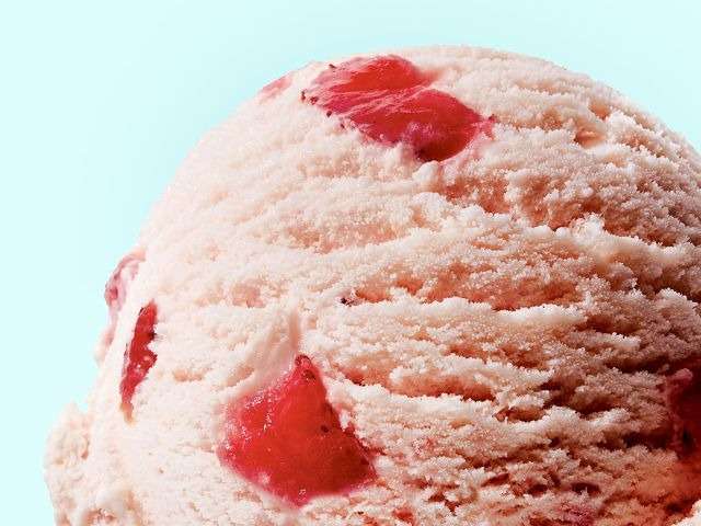 Very Berry Strawberry Ice Cream.(Small Scoop)