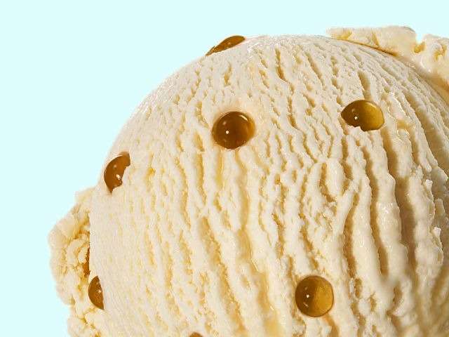 Brown Biscuit Boba Ice Cream.(Small Scoop)